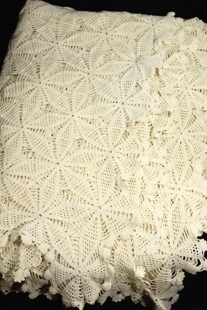 photo of handmade crochet lace bedspread w/ star pattern, shabby vintage chic #1