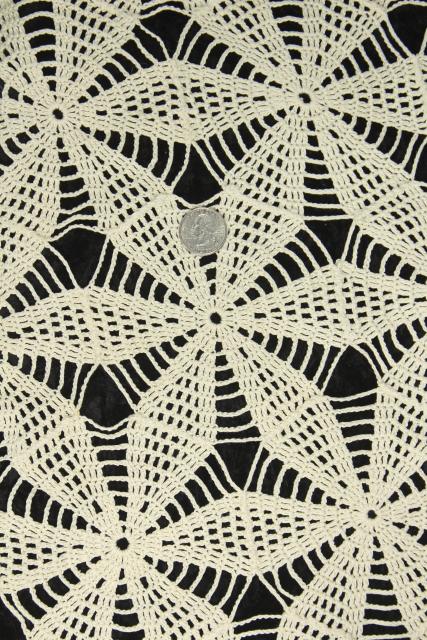 photo of handmade crochet lace bedspread w/ star pattern, shabby vintage chic #2