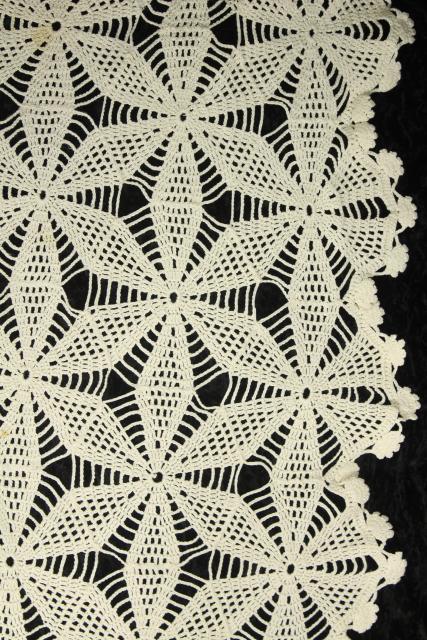 photo of handmade crochet lace bedspread w/ star pattern, shabby vintage chic #4