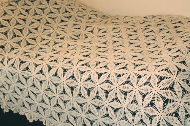 photo of handmade crochet lace bedspread w/ star pattern, shabby vintage chic #5