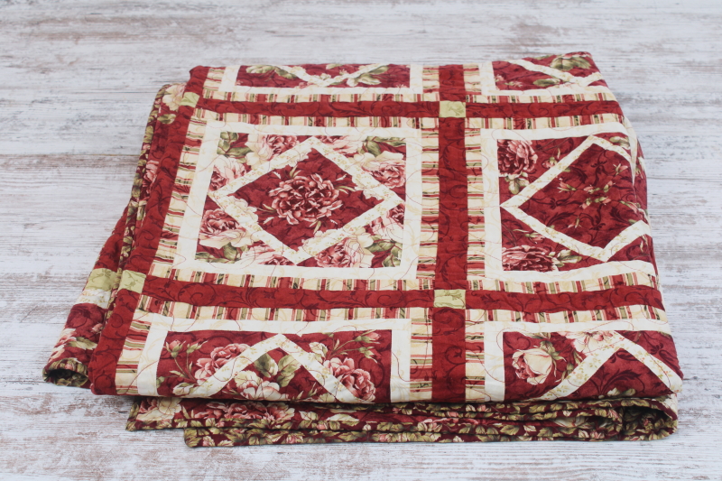 photo of handmade pieced patchwork diamond blocks quilt, full or queen size bedspread rust red roses  #3