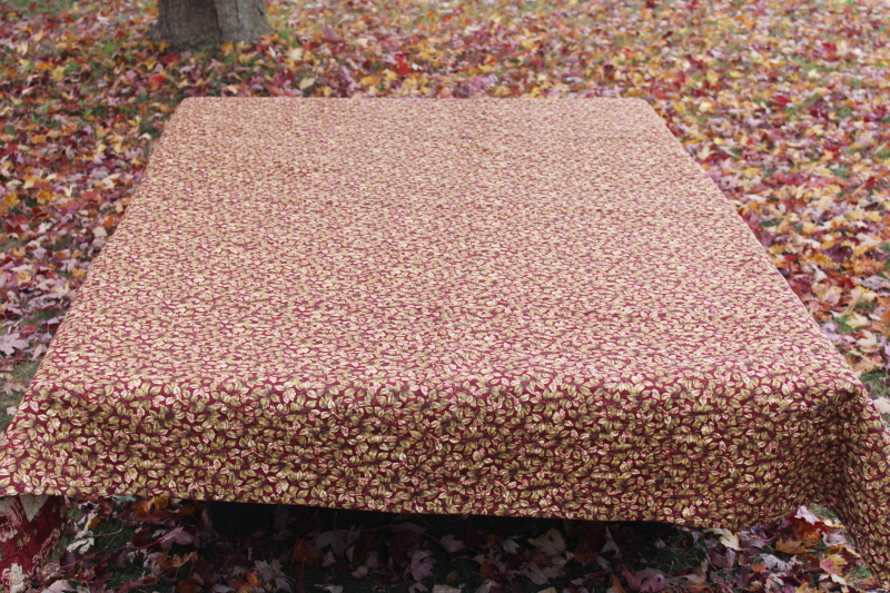 photo of handmade pieced patchwork diamond blocks quilt, full or queen size bedspread rust red roses  #11