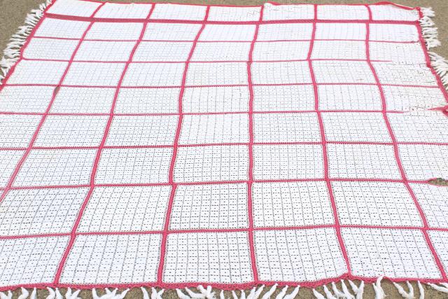 photo of handmade vintage crochet cotton lace bedspread, lacy white blocks w/ pink #1