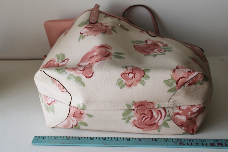 photo of hard to find large flower print pink reversible Coach city tote bag w/ wristlet purses  #6