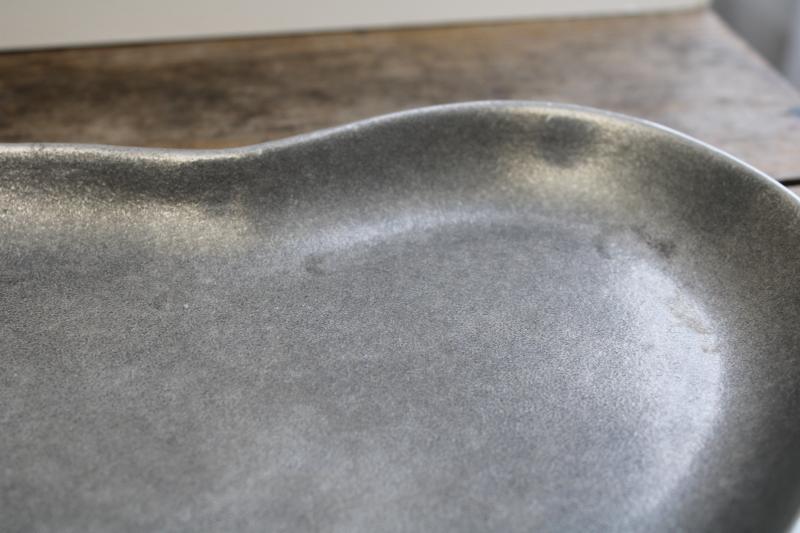 photo of heart shaped armetale type pewter dish, vintage Pewtarex York Pennsylvania  #2