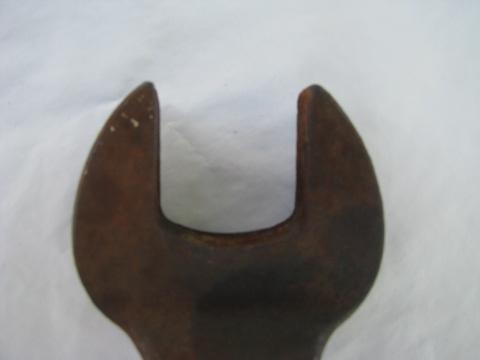 photo of heavy old Williams 910 1-5/8'' spud wrench for bridge building or structural steel construction #4