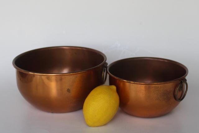 photo of heavy old solid copper mixing bowls, nesting bowl set w/ brass rings for wall hanging #1