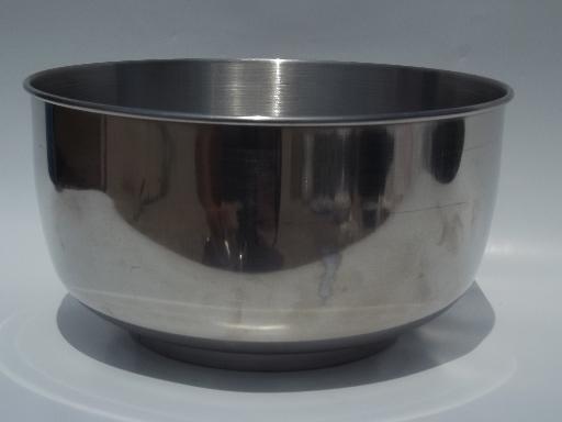 photo of heavy stainless steel bowls marked for vintage Sunbeam mixmaster mixer #2