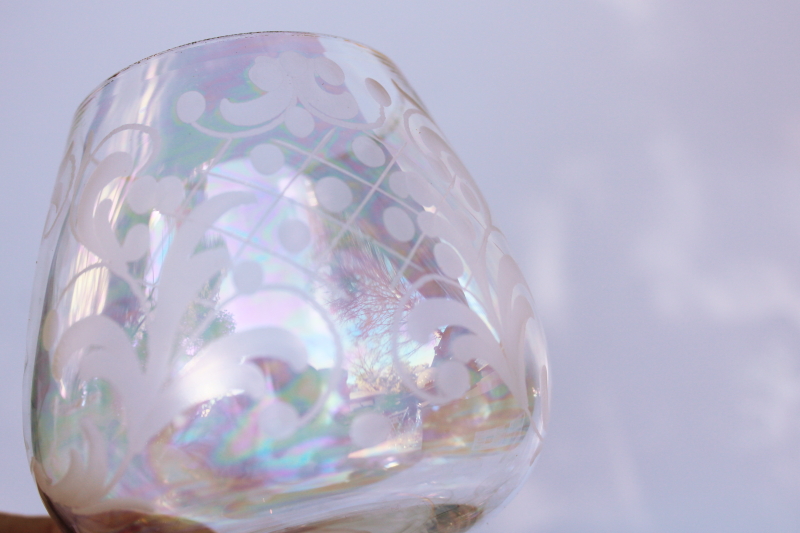 photo of hollywood regency vintage glasses, iridescent luster etched glass colonial couple  #5