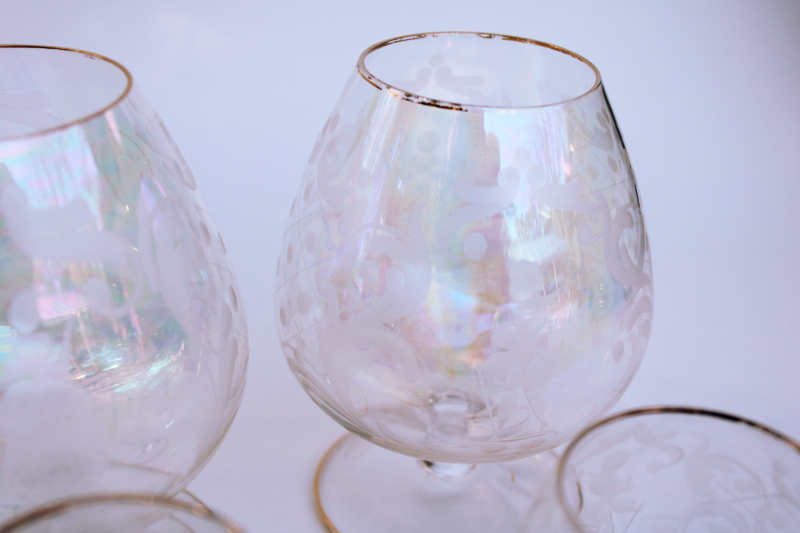 photo of hollywood regency vintage glasses, iridescent luster etched glass colonial couple  #3
