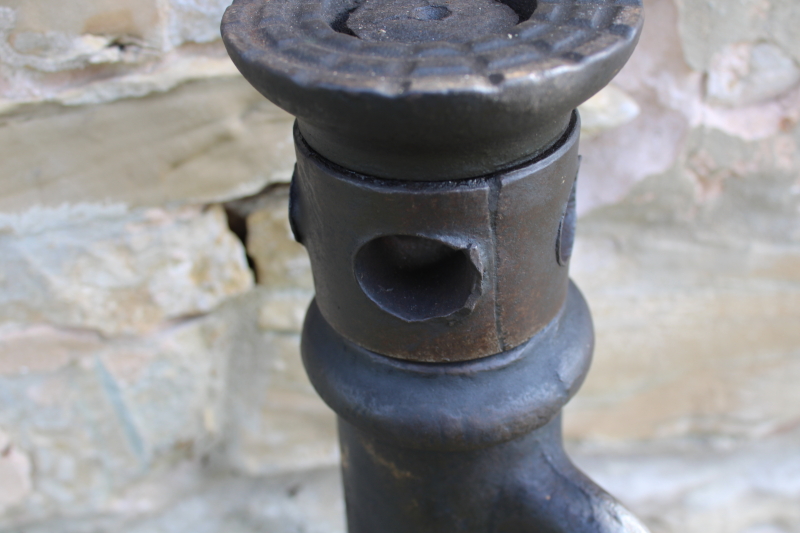 photo of huge cast iron house jack heavy industrial screw type bottle jack #3