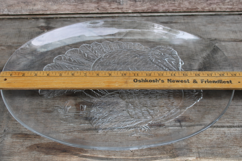 photo of huge clear glass platter w/ turkey design, oval serving tray vintage Thanksgiving platter #6