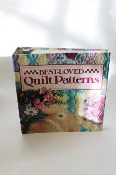 photo of huge collection plastic template quilt patterns, favorite vintage patchwork quilt designs