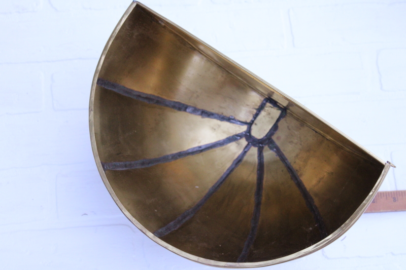 photo of huge decorative lavabo planter basin, vintage solid brass made in Italy, polished gleaming gold #3