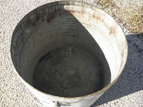 photo of huge galvanized metal wash bucket for kitchen or laundry, primitive old patina #2