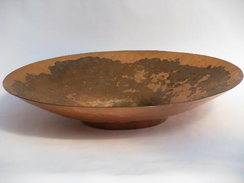 photo of huge heavy hammered copper pan or bowl, vintage copperware #1