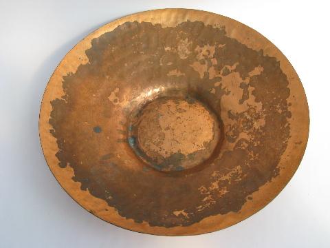photo of huge heavy hammered copper pan or bowl, vintage copperware #2