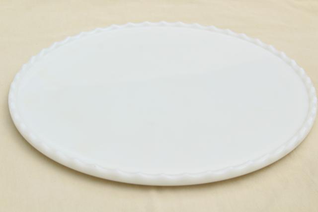 photo of huge heavy round milk glass plateau, vitrolite tray for dental/medical instruments #2