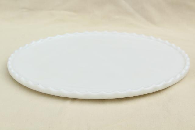 photo of huge heavy round milk glass plateau, vitrolite tray for dental/medical instruments #3