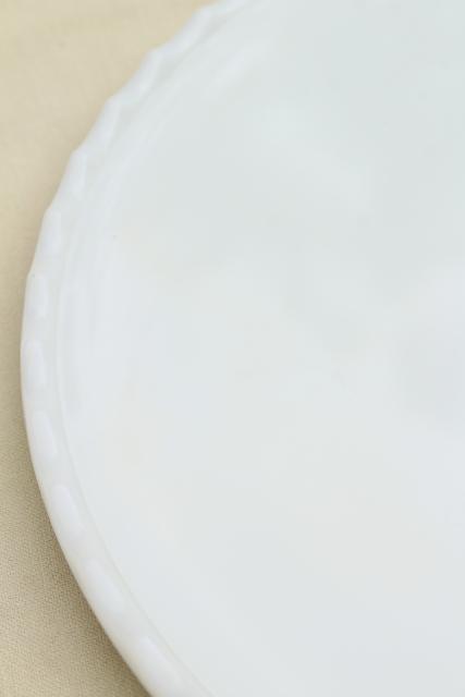 photo of huge heavy round milk glass plateau, vitrolite tray for dental/medical instruments #4