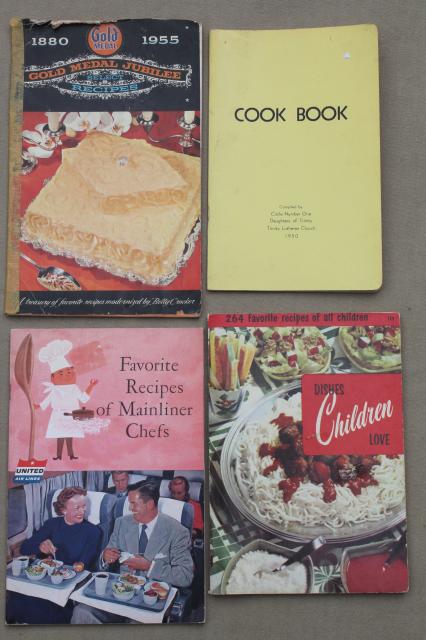 photo of huge lot 60+ vintage cookbooks 1930s to 70s, retro meals & advertising recipe booklets #17