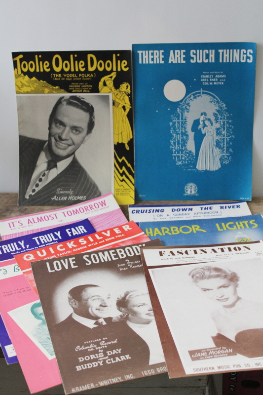photo of huge lot of 150 pieces vintage sheet music 1930s 40s 50s great cover art graphics  #17