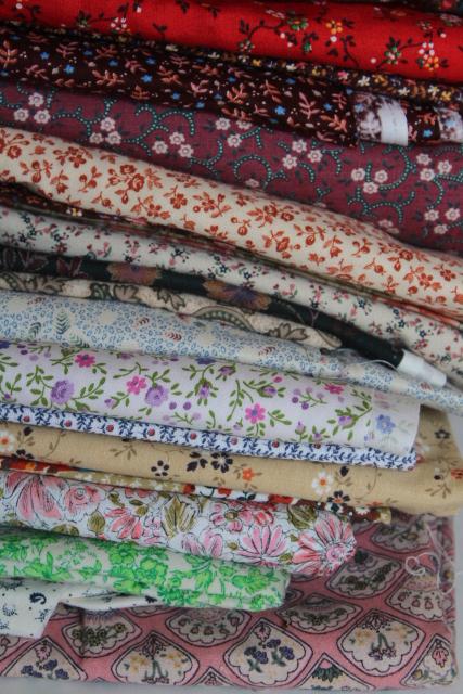 photo of huge lot quilting sewing fabric, calico tiny print flowered prints 80s 90s vintage #5