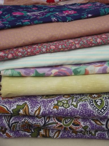 photo of huge lot retro bed sheet style floral prints cotton & blend print fabric #4