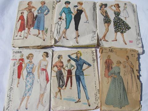 photo of huge lot vintage 30s, 40s, 50s, 60s sewing patterns, dresses & lingerie #7