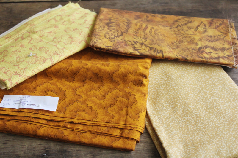 photo of  huge lot vintage cotton quilting fabric, yellow & gold colors calico florals & prints  #3