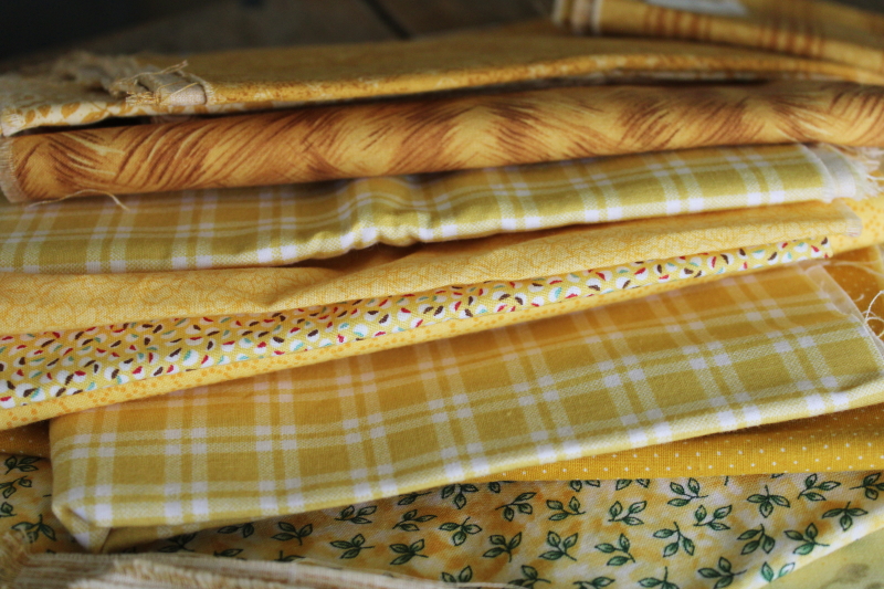 photo of  huge lot vintage cotton quilting fabric, yellow & gold colors calico florals & prints  #4