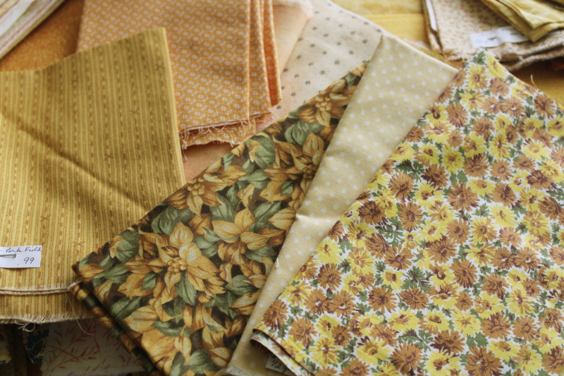 photo of  huge lot vintage cotton quilting fabric, yellow & gold colors calico florals & prints  #5