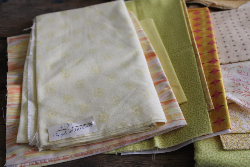 photo of  huge lot vintage cotton quilting fabric, yellow & gold colors calico florals & prints  #7