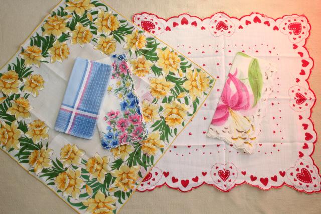 photo of huge lot vintage hankies w/ flower prints, 50 pretty printed cotton handkerchiefs #7