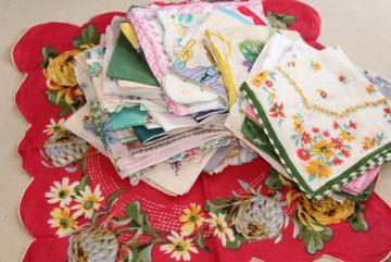 catalog photo of huge lot vintage hankies w/ flower prints, 50 pretty printed cotton handkerchiefs