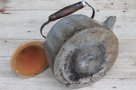 photo of huge old Griswold cast aluminum kettle, gallon size teakettle for farmhouse kitchen stove #10