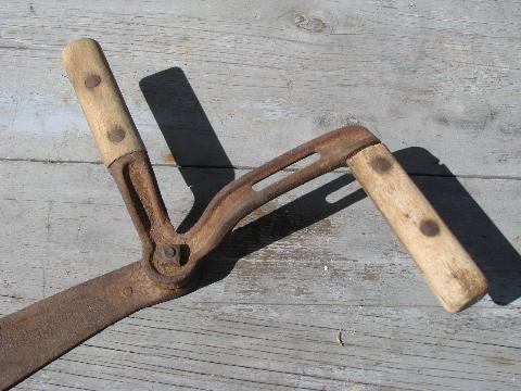 photo of huge old hay knife, long blade for hand-mowing, antique farm primitive tool #3