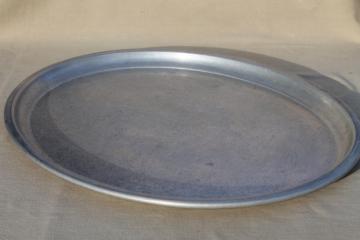 catalog photo of huge old metal bussing / waiter's tray, oval aluminum tray mid-century vintage