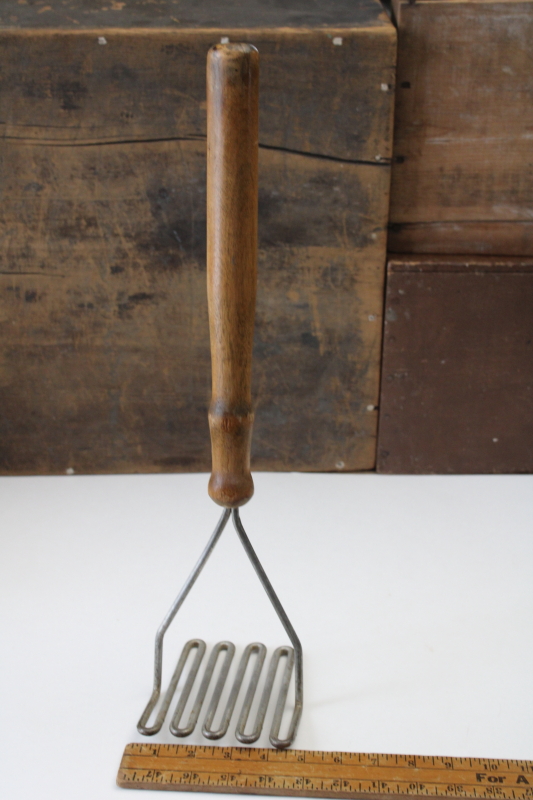 photo of huge old potato masher or crock tamper, primitive vintage kitchen tool w/ long wood handle #2