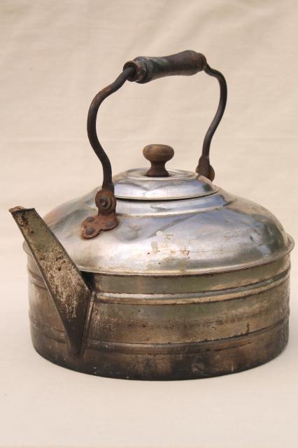 photo of huge six quart tea kettle, vintage Rochester teakettle w/ primitive bail wood handle #1