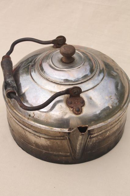 photo of huge six quart tea kettle, vintage Rochester teakettle w/ primitive bail wood handle #3