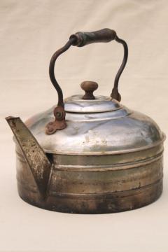 catalog photo of huge six quart tea kettle, vintage Rochester teakettle w/ primitive bail wood handle