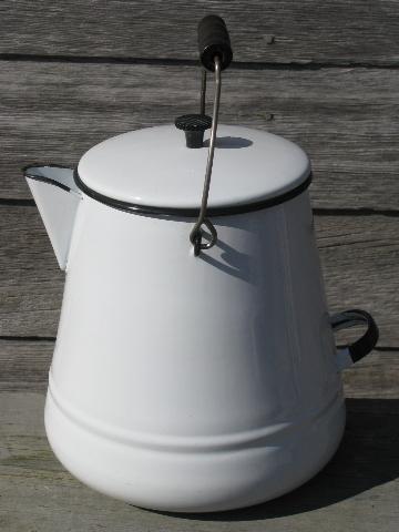 photo of huge vintage thresherman's coffee pot, old farm kitchen graniteware #1