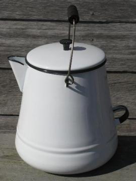 catalog photo of huge vintage thresherman's coffee pot, old farm kitchen graniteware