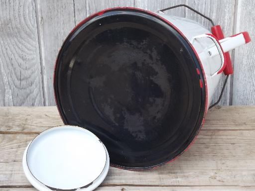 photo of huge vintage thresherman's coffee pot,  old farm kitchen graniteware  #7