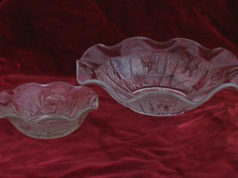 photo of iris & herringbone pattern crimped ruffle edged bowls, vintage pressed glass #1