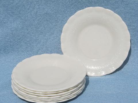 photo of ivory chinex vintage depression era kitchen glass, 8 cake/pie plates #1