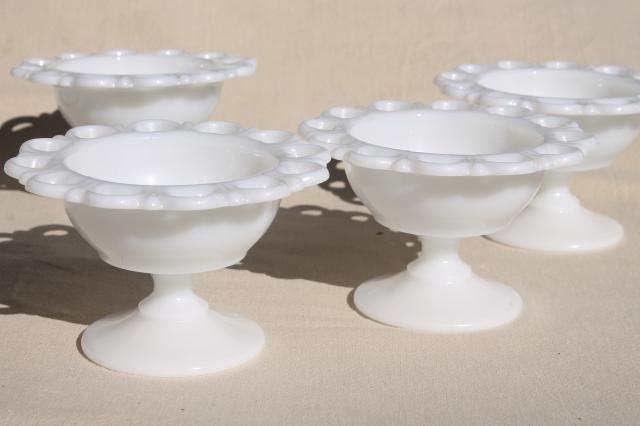 photo of lace edge milk glass dessert set, vintage Anchor Hocking sherbet bowls & plates #9