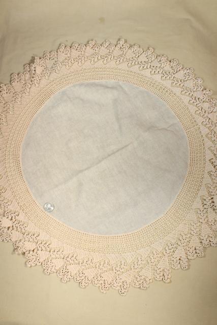 photo of lace trimmed linen table mats & centerpieces w/ crochet edgings, shabby vintage doily lot #7