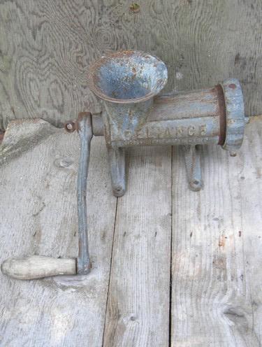 photo of large antique Husquvarna/Reliance 22 meat grinder/food chopper Sweden #1